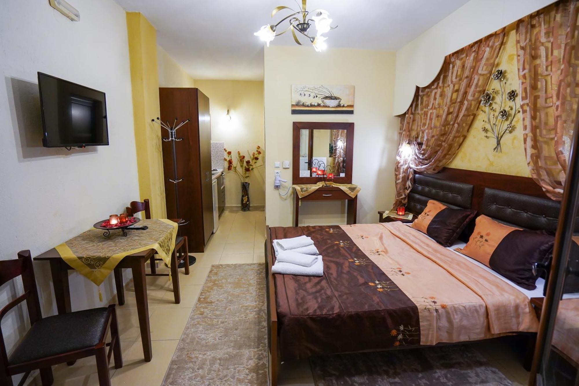 Relax Pozar Hotel Loutraki  Exterior photo